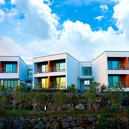 Dorami Pension Seogwipo Exteriör bild