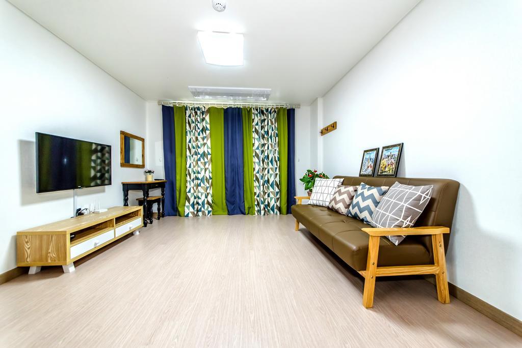 Dorami Pension Seogwipo Exteriör bild