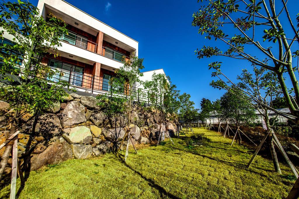 Dorami Pension Seogwipo Exteriör bild