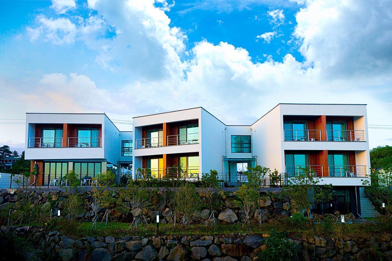 Dorami Pension Seogwipo Exteriör bild